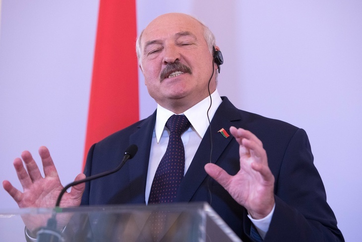 Лукашенко позлорадствовал над «барабанящим кастрюлями» Западом