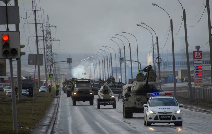 Российские автоперевозчики потеряли танк по дороге