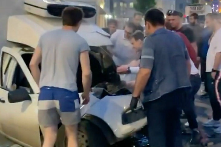 Очевидец заявил о втором человеке в машине Ефремова