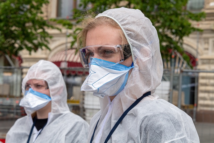 Последние данные: в России выявили 8835 новых случаев коронавируса 