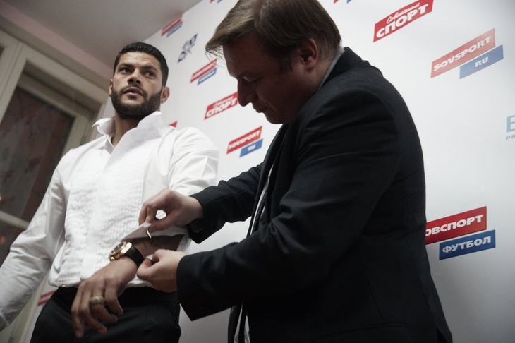 Застегивание манжета