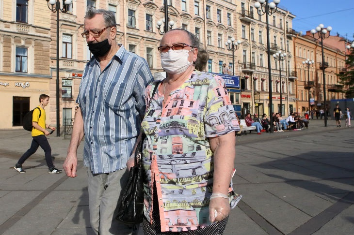 Роспотребнадзор оценил возможность второй волны коронавируса осенью