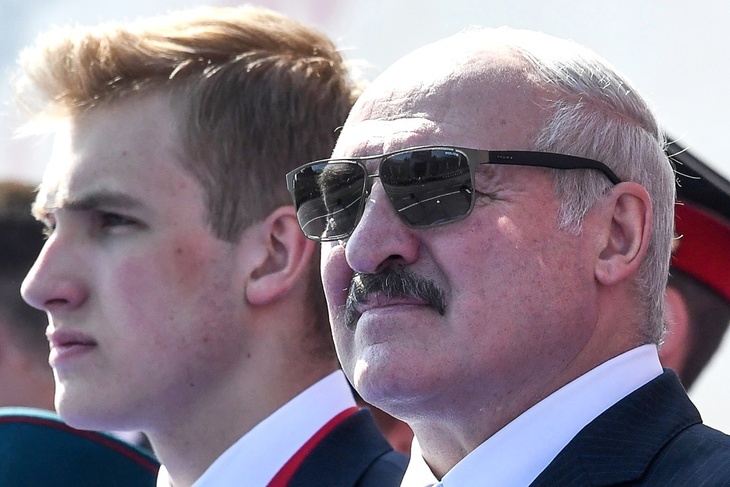 Александр Лукашенко с сыном Николаем
