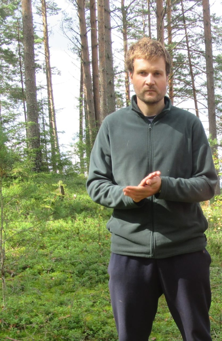 В Новгородской области четвертый день ищут пропавшего москвича