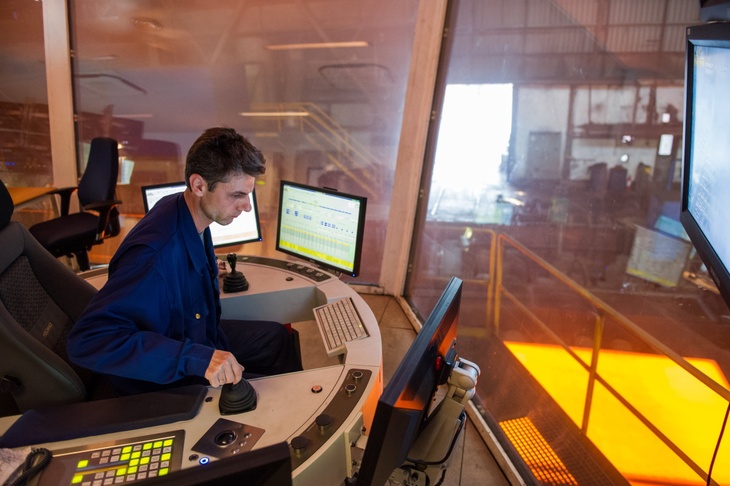 Оператор автоматической линии