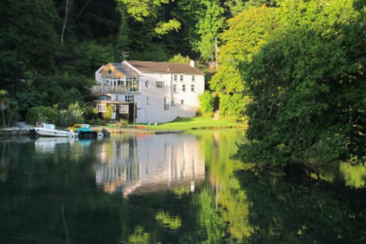 Особняк The Old Sawmills