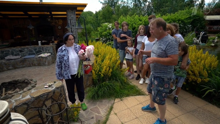 Лариса Гузеева в гостях у большой и дружной семьи