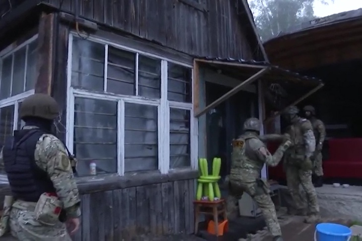 Опубликовано видео задержания 22 террористов в трех регионах России