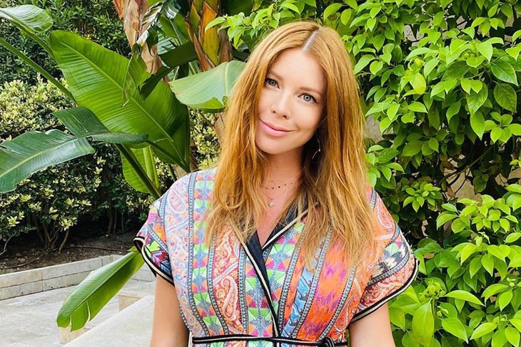 «Девочку ждете?»: беременная Подольская показала пляжное фото в бикини