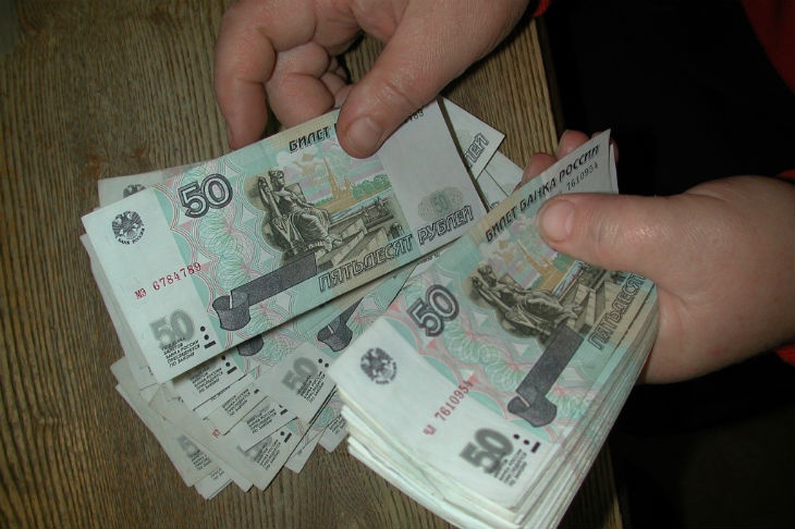 Прожиточный минимум хотят повысить до 11 468 рублей