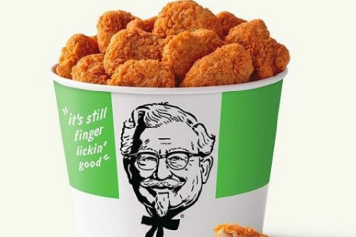 Пальчики не оближешь: KFC пришлось отказаться от своего слогана 
