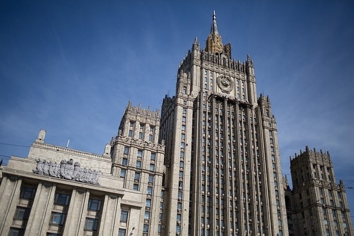 Зеркальный ответ: Россия вышлет трех словацких дипломатов