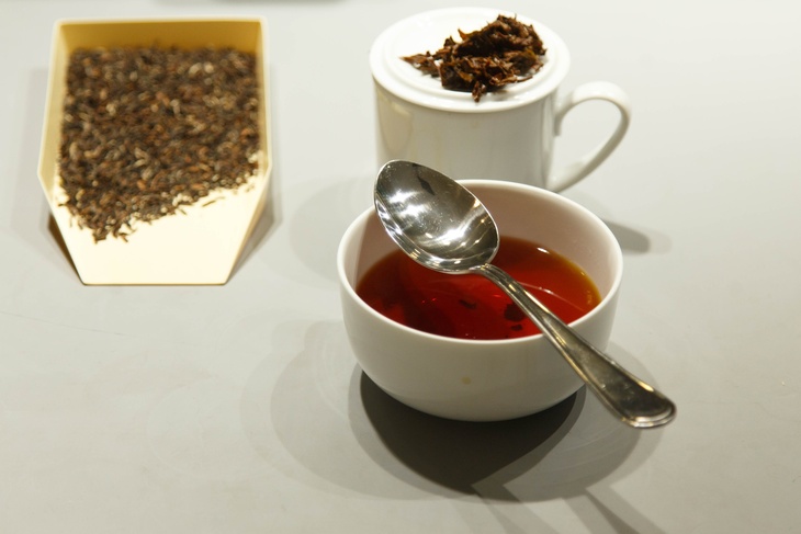 Диетолог назвала вредное для здоровья количество чашек чая в день