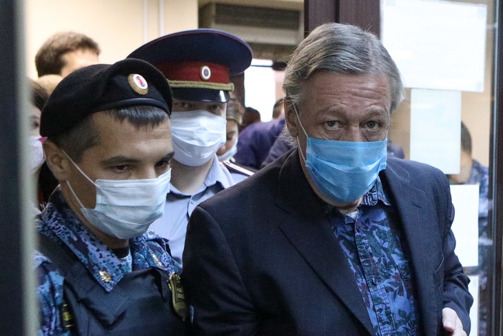Подозревают туберкулез: почему Ефремов до сих пор на карантине в СИЗО