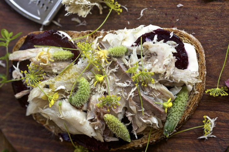 «Интересно, но трудно»: чем угощают в локаворских ресторанах