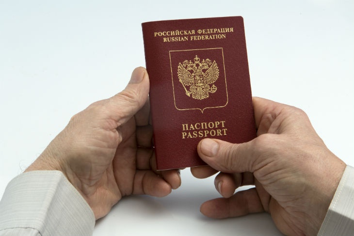 Иностранцам с детьми-россиянам упростили получение гражданства РФ