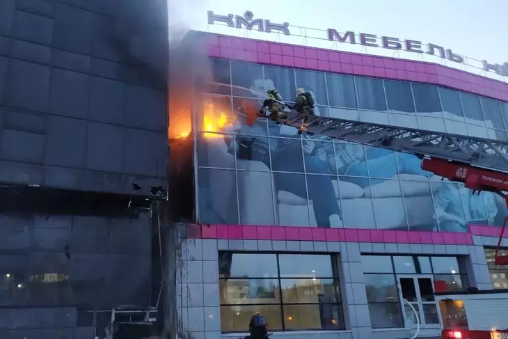 Играли в факира: дети спалили гостиницу в Новосибирске