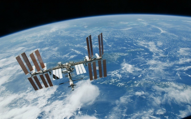 Удар извне: космонавты назвали возможную причину утечки воздуха