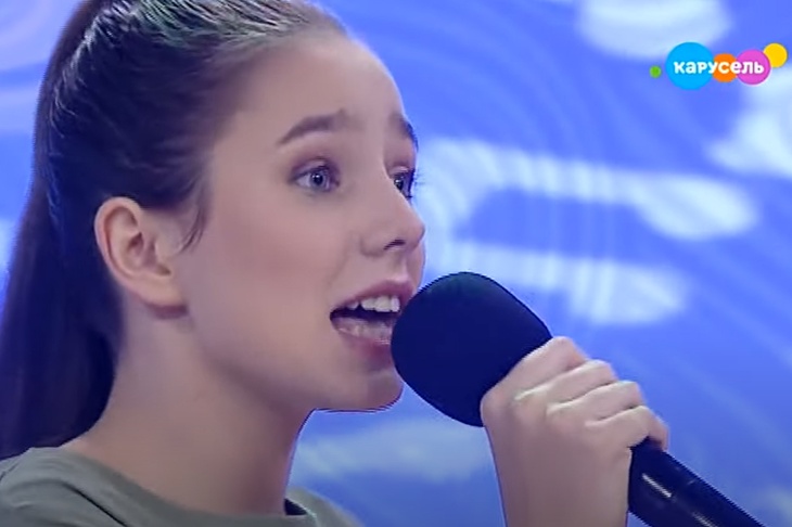 «Голос Юлечки»: дочь Началовой дебютировала с песней на телевидении