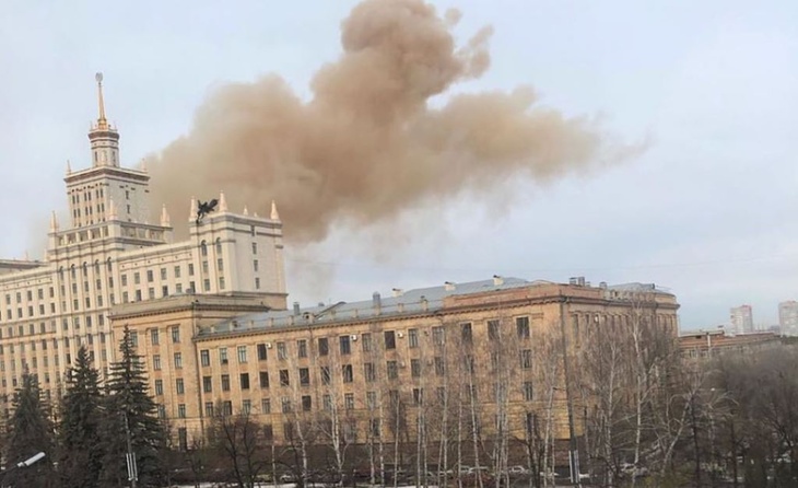 Вылетали стекла: в центре Челябинска прогремел взрыв