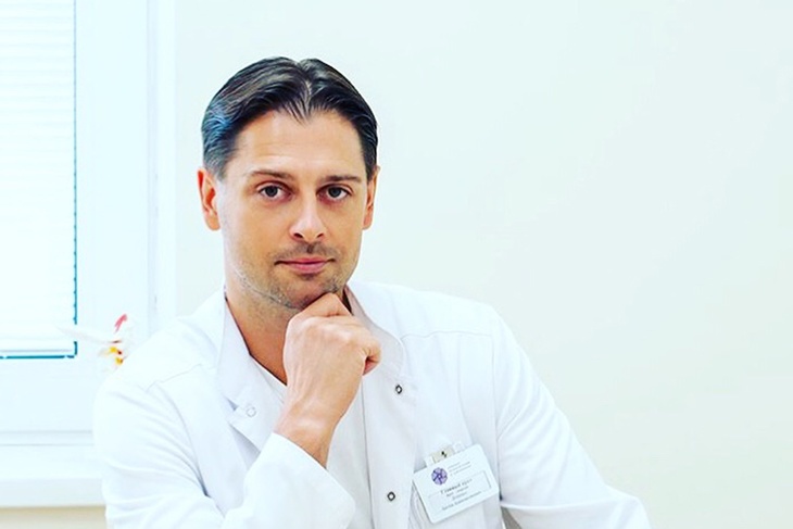 Главный врач клиники реабилитации в Хамовниках Артем Доценко