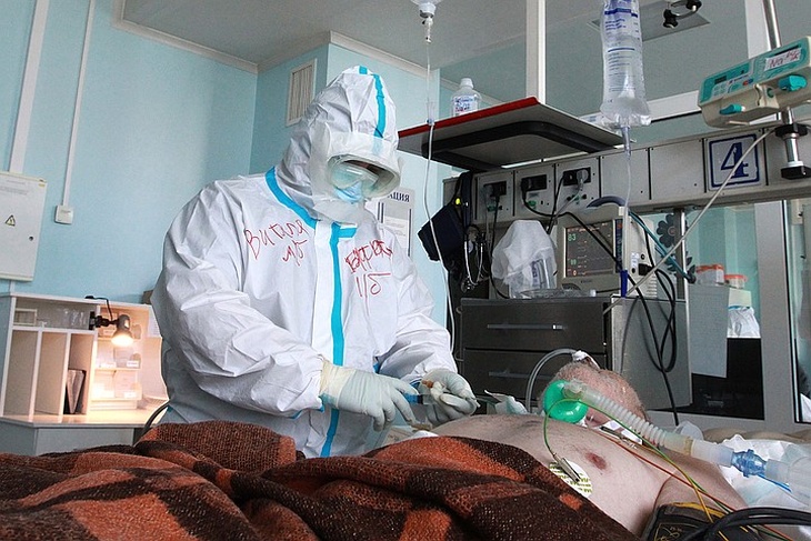 Россия бьет рекорды по вновь выявленным случаям инфицирования коронавирусом.