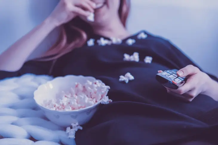 Опасное увлечение: психолог предупредила, чем грозят сериалы Опасное увлечение: психолог предупредила, чем грозят сериалы