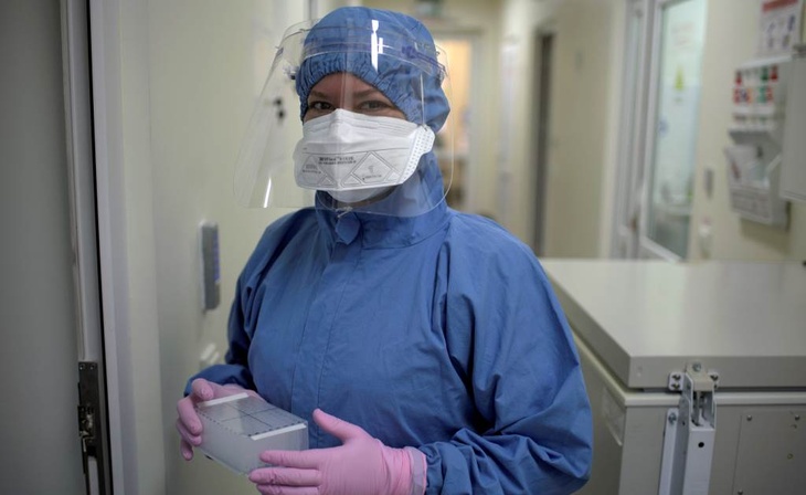 «Коронная» годовщина: в мире выявлено более 55 миллионов случаев со дня первого заражения Более 55,3 миллиона заражений: у пандемии COVID-19 первая годовщина