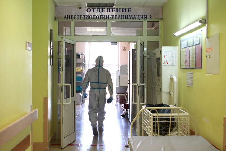 В России обновился антирекорда по смертности от COVID-19 