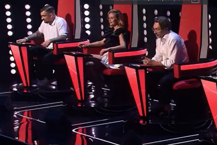 «Столько слов бывает с похмелья»: Шнуров закатил скандал на «Голосе»