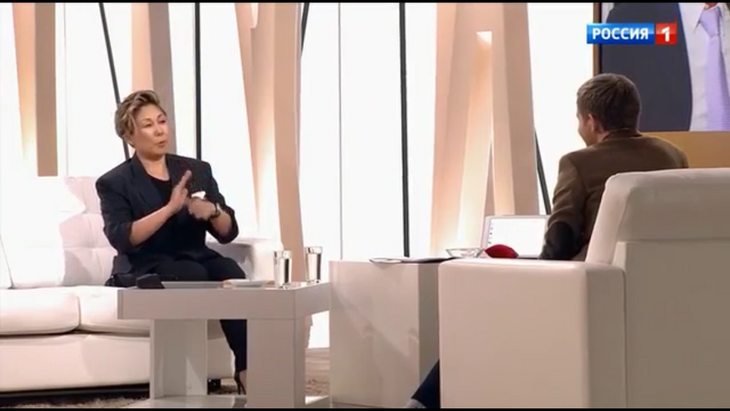 Анита Цой и Корчевников обменялись впечатлениями от «короны» Анита Цой и Корчевников обменялись впечатлениями от «короны»