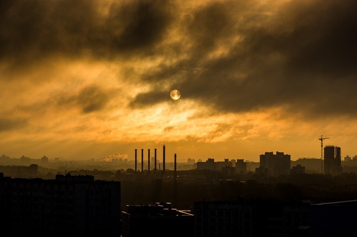 В Красноярске впервые с апреля ввели режим «черного неба»