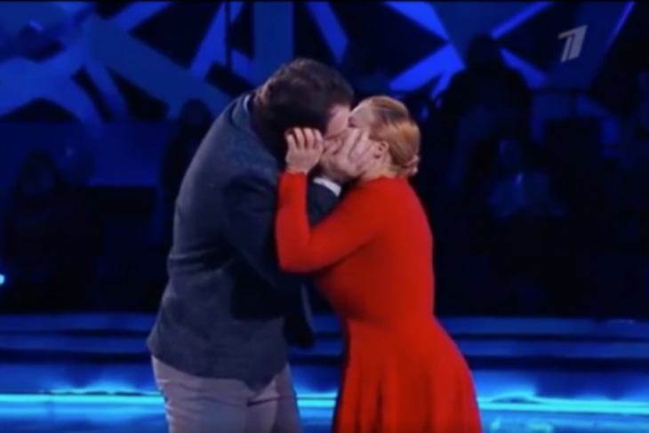 «Мы ошарашены»: Пегова поцеловала Тихонова на «Ледниковом периоде»