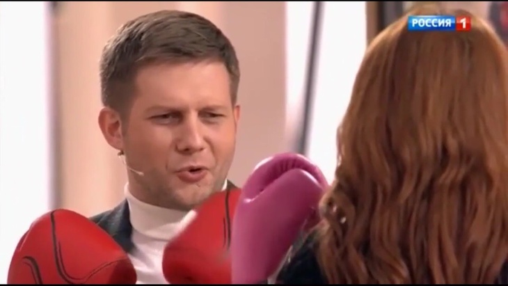 Укладывала здоровенных мужиков: MakSим поделилась детскими воспоминаниями Укладывала здоровенных мужиков: MakSим поделилась детскими воспоминаниями