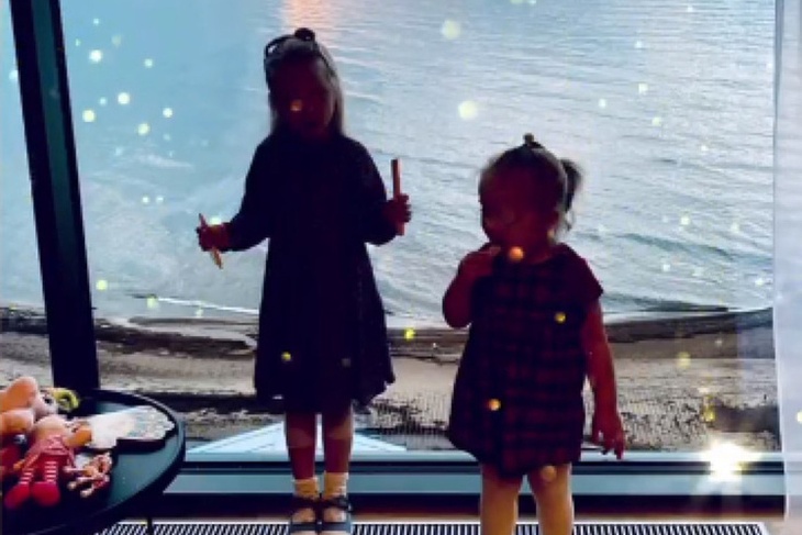 «Какая кроха»: жена Хабенского впервые показала младшую дочь 