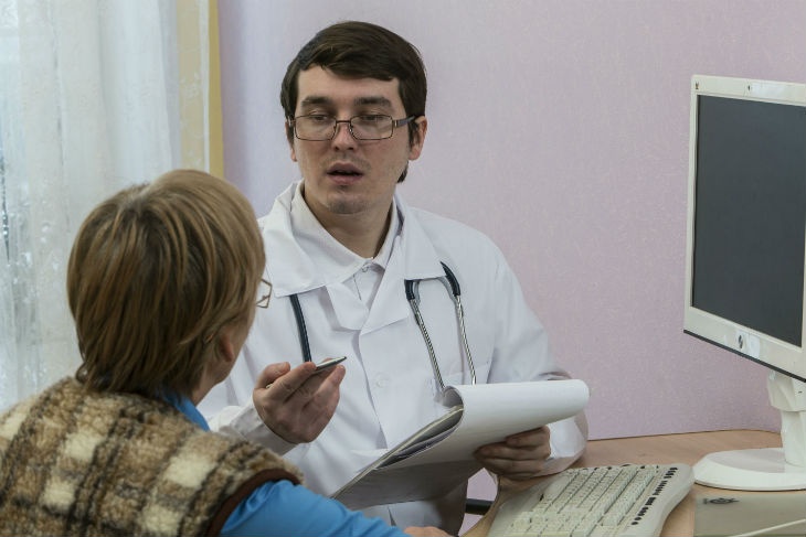 Российские врачи будут рассказывать родителям о вредных привычках их детей
