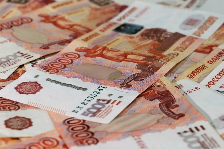 Названы денежные операции, которые попадут под контроль в России с 2021 года