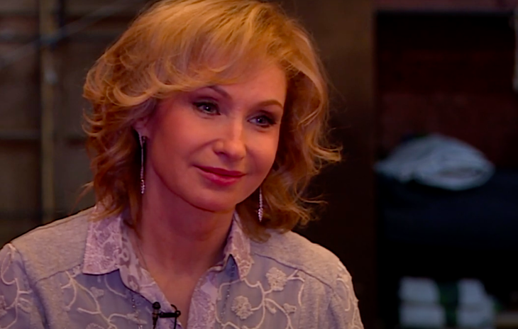 «Ни работы, ни покровителя»: Ольга Прокофьева живет в пандемию на оклад и пенсию 