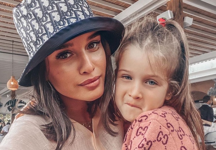 Новый айфон и туфли Gucci: Бородина с шиком отметила день рождения дочери 