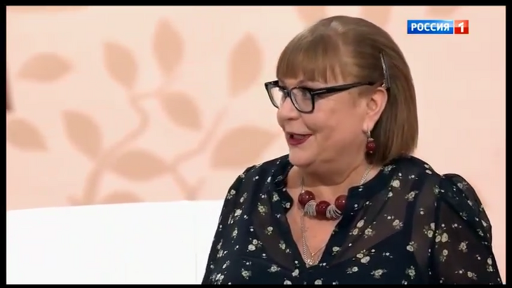 «Чтобы не так горько было»: звезда «Сватов» призналась, почему не праздновала день рождения