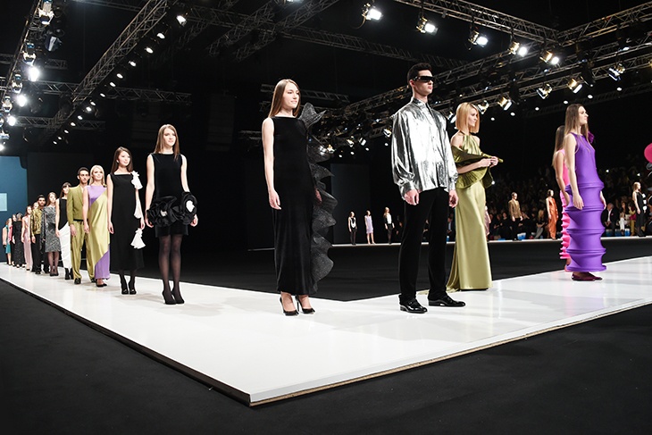 Модели на подиуме