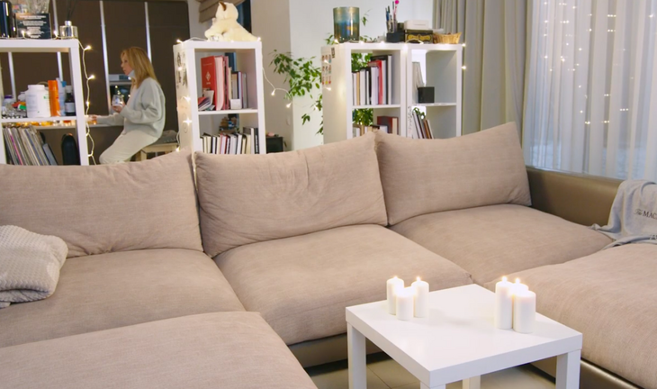 «Очень люблю уют»: Петров впервые показал свой загородный особняк 