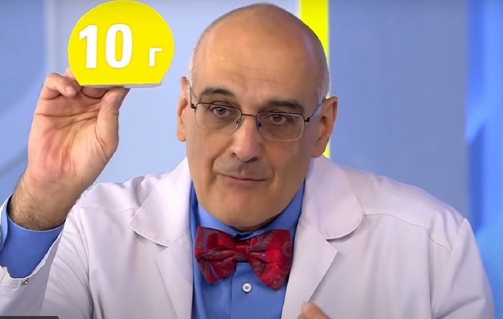 Не зря называем белым ядом: кардиолог Гандельман советует спрятать соль подальше