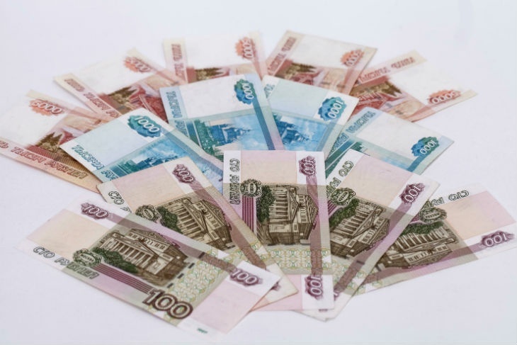 Российские мужчины хотят зарабатывать на 70 тысяч рублей больше женщин
