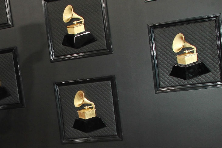 Организаторы Grammy Awards перенесли вручение премии