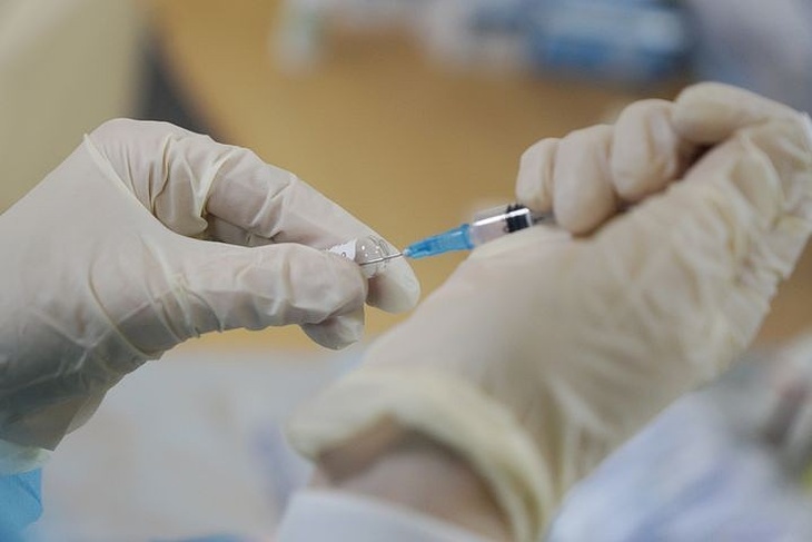 В Кольцово прошли очередные испытания вакцины. Фото: Алексей Булатов