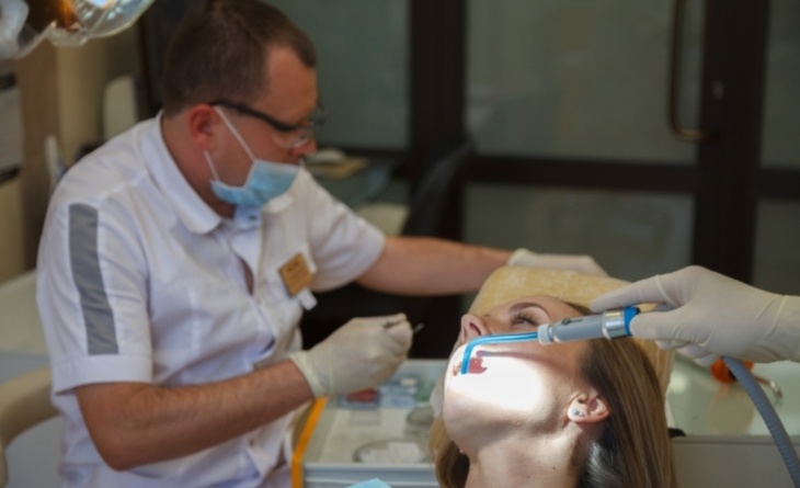 Стоматолог назвала основные причины потери зубов