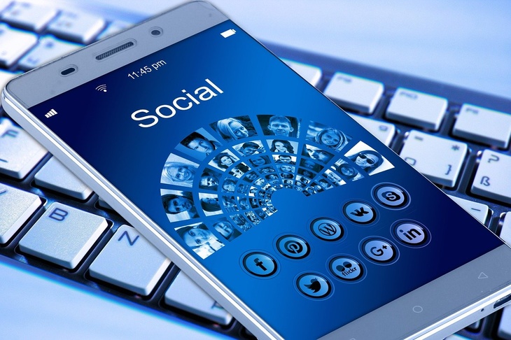 «Потеря времени»: психолог Хорс рассказал, как бороться с зависимостью от социальных сетей