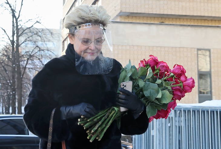 На прощании с Грачевским Малышеву заметили в странном наряде