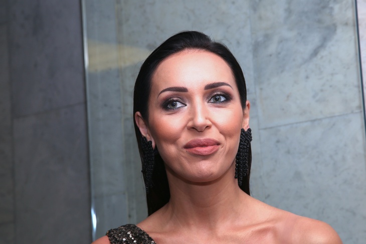 «Вместе и навсегда» Алсу в божественном белом платье